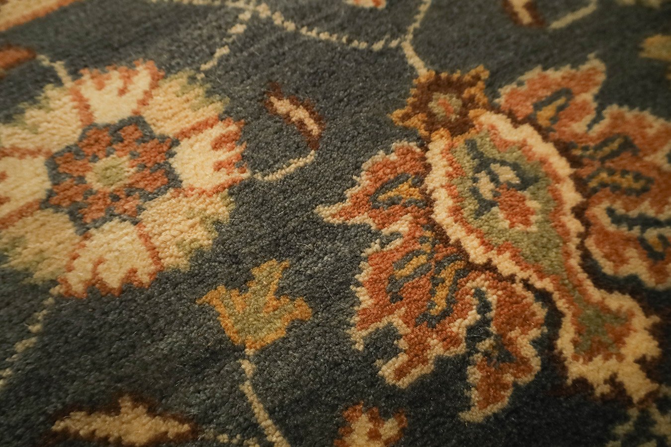 Sultanabad Grey & Copper Fine Handmade 4'7"x6'6" Rug