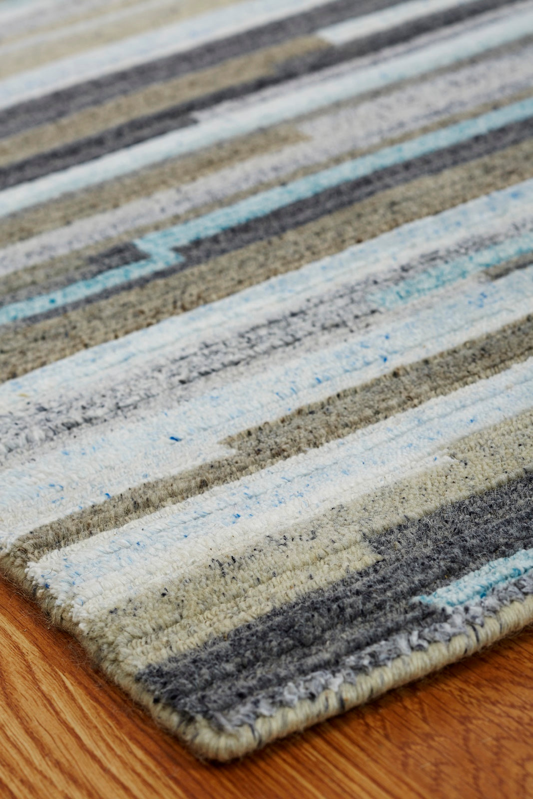 Elements EL-859 Grey/Chino/Sky Hand Knotted Wool & Silkette Rug