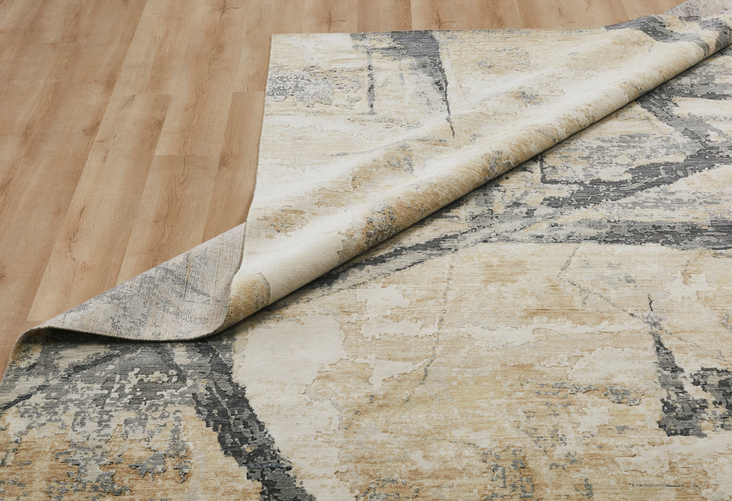 Ventura VN1393 Sands-Greys Abstract Power Loom Wool Rug