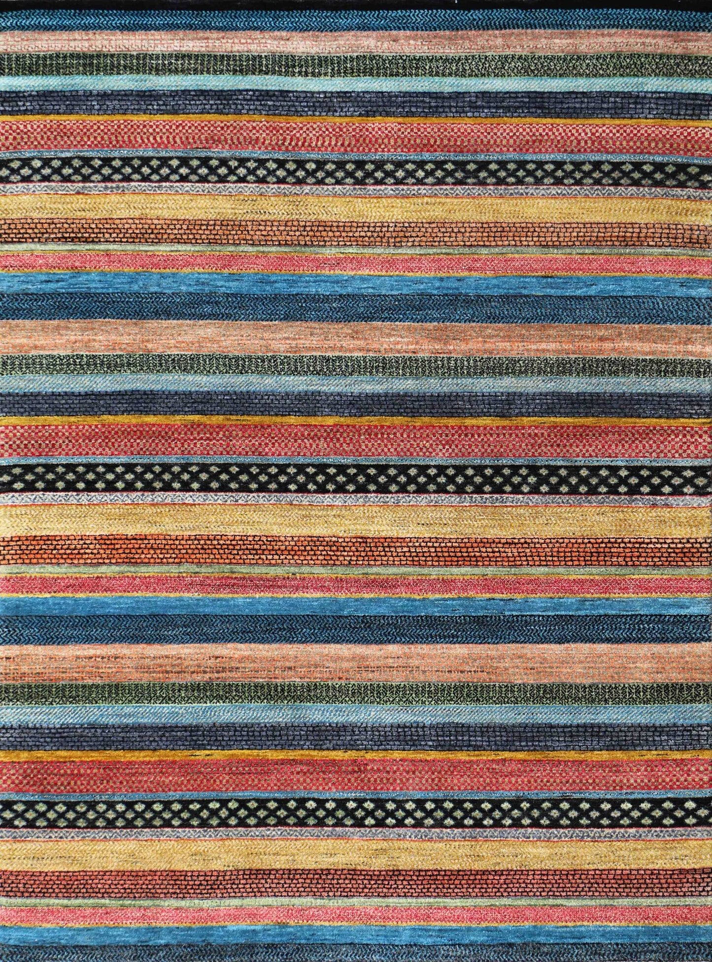 Colorful Handmade Wool 6'x8' Rug