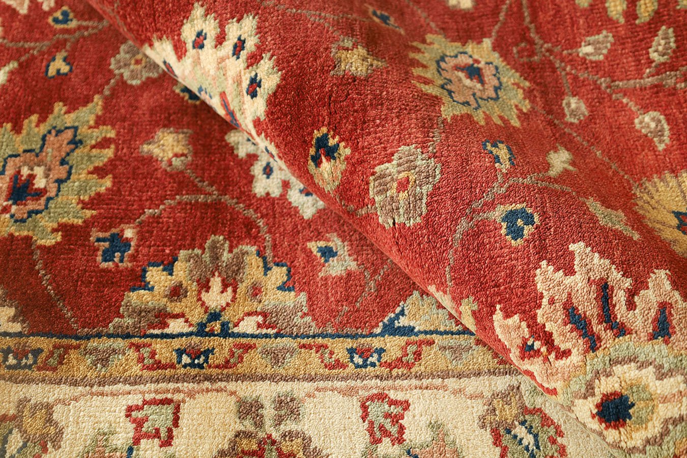 Sultanabad Rust & Cream Fine Handmade 4'7"x6'6" Rug