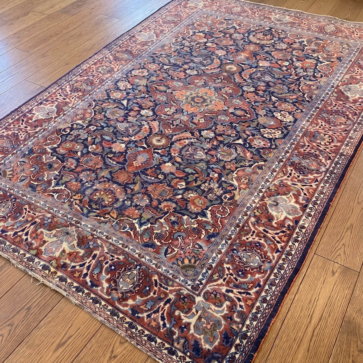 Kashan Hand-knotted Wool Antique Rug